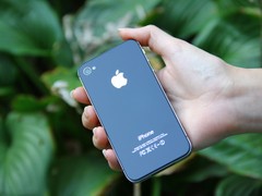iPhone 4S 黑色 背面图 