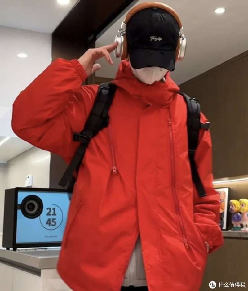50元左右的超低价抖音超值购男士冲锋衣好价格盘点,喜欢的值友别错过入手机会!男士朋友对自己好点吧!