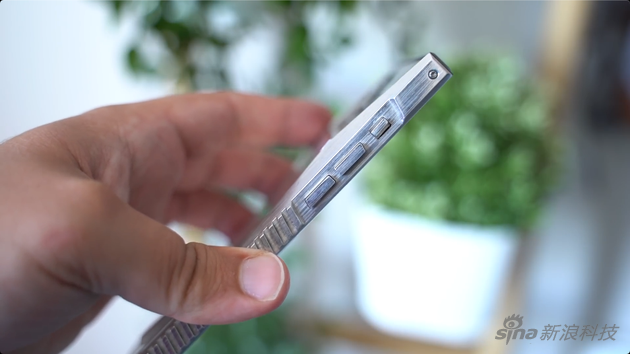 跟汽车一个价的手机只是个样子货吗？7000美元的改装iPhone开箱