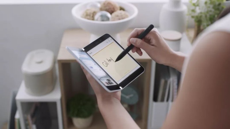 笔记本、二合一、双屏折叠甚至是手机,微软新 Surface 全家桶都能满足你