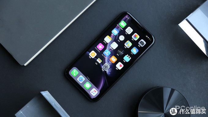 iPhone XR深度评测：简配“降”价，不降的是高端定位