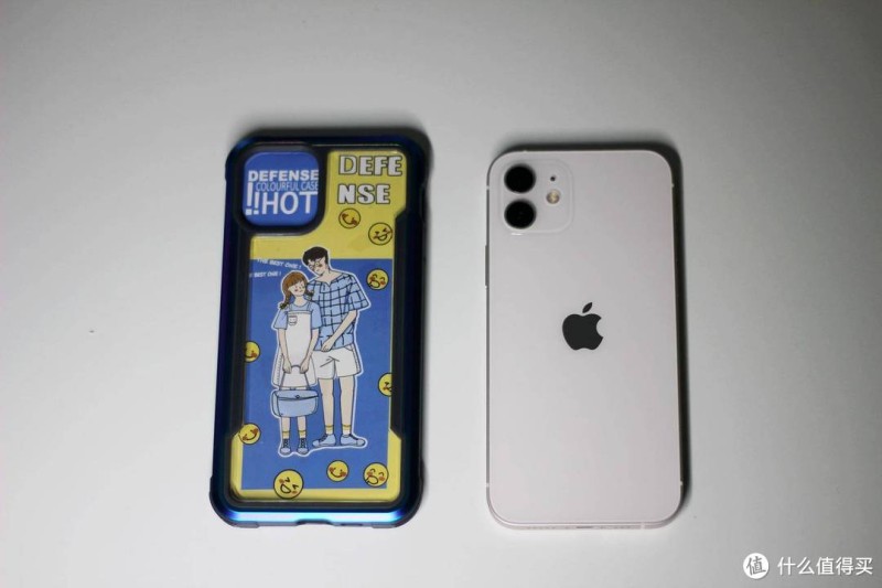 iPhone 12买了，手机壳怎么挑？安全又够潮的决色小彩壳还挺合适