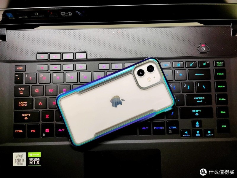 iPhone 12买了，手机壳怎么挑？安全又够潮的决色小彩壳还挺合适