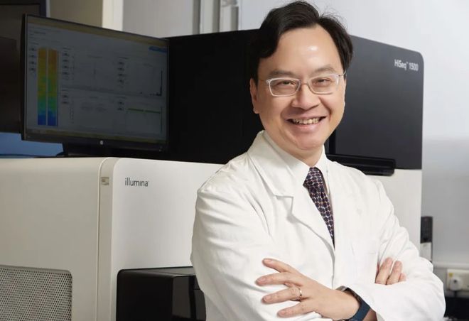 泰山奖得主卢煜明，正式上任港中大校长
